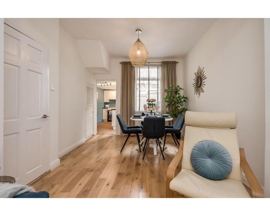 Central Belfast Apartments Chic Luxe R&R מראה חיצוני תמונה