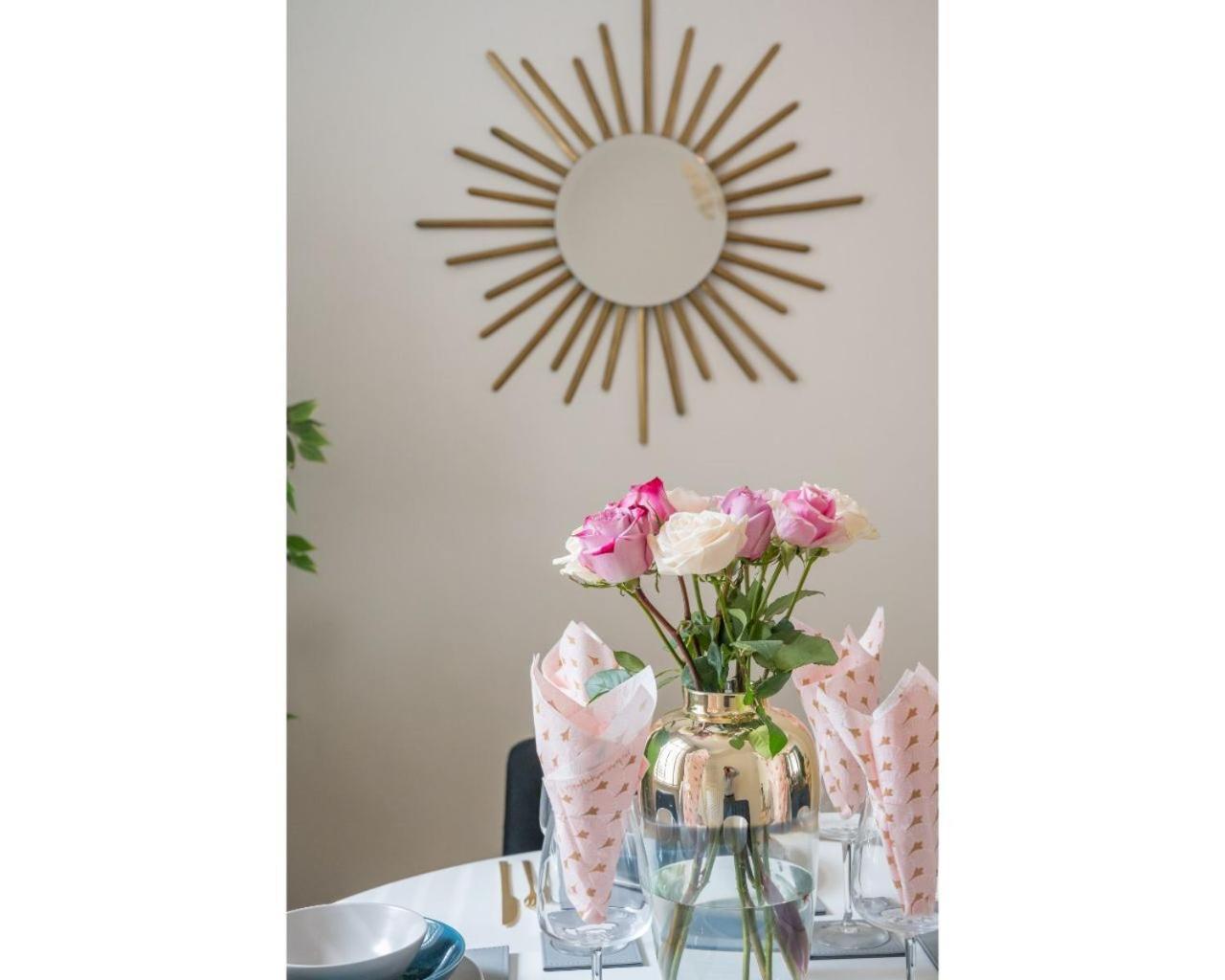 Central Belfast Apartments Chic Luxe R&R מראה חיצוני תמונה