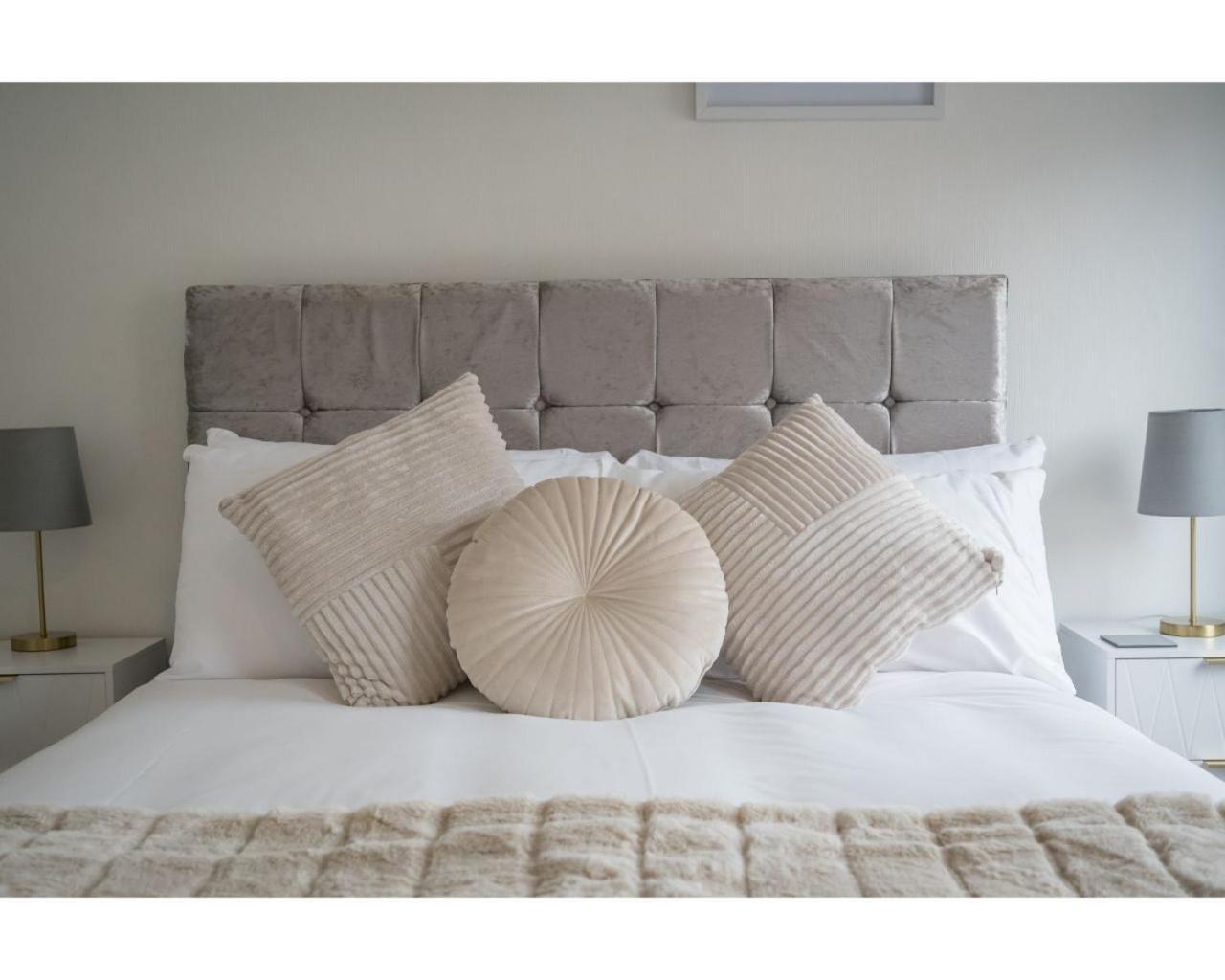 Central Belfast Apartments Chic Luxe R&R חדר תמונה